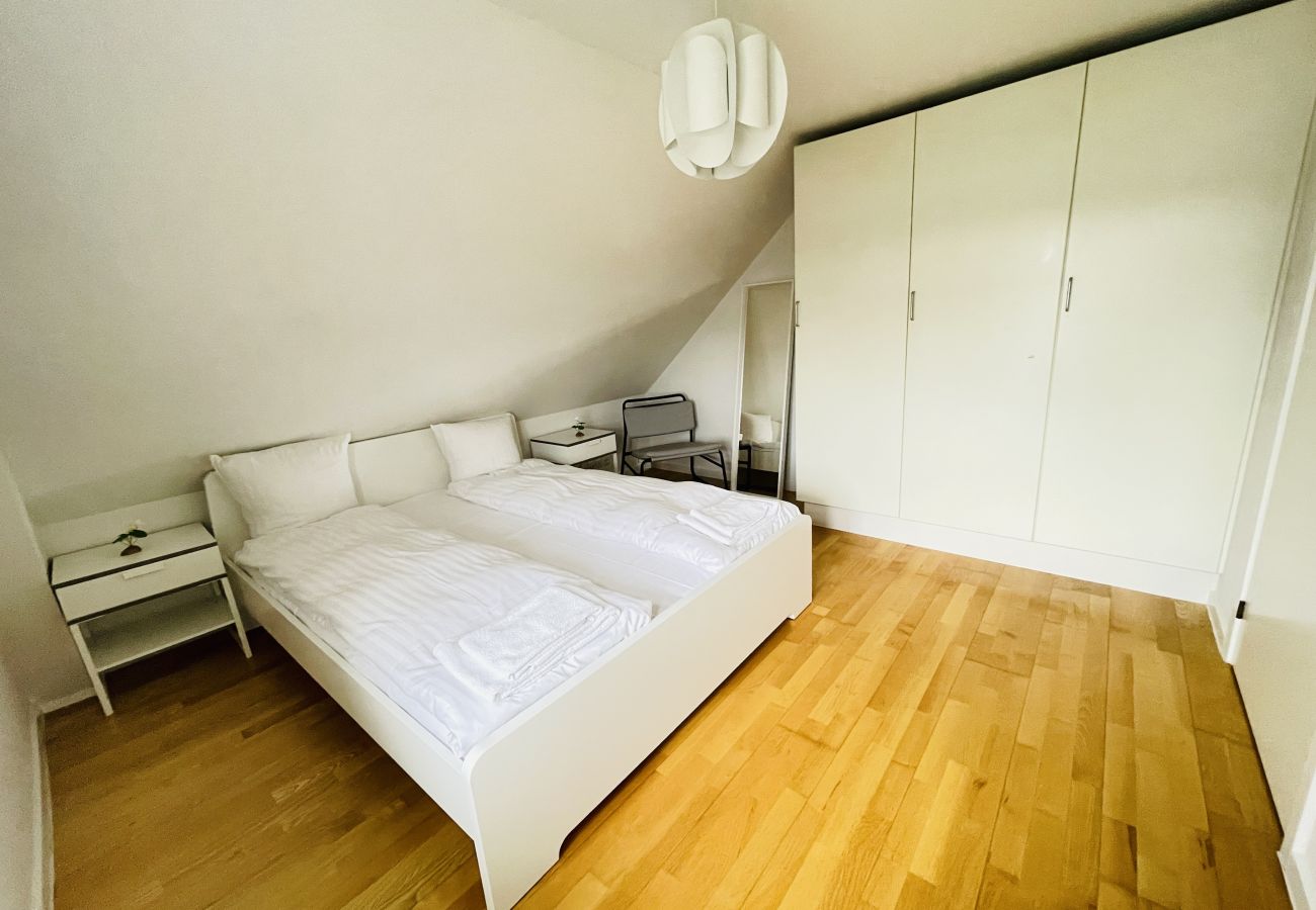 Apartment in Aalborg - aday - City Central Mansion - 4 bedroom apartment