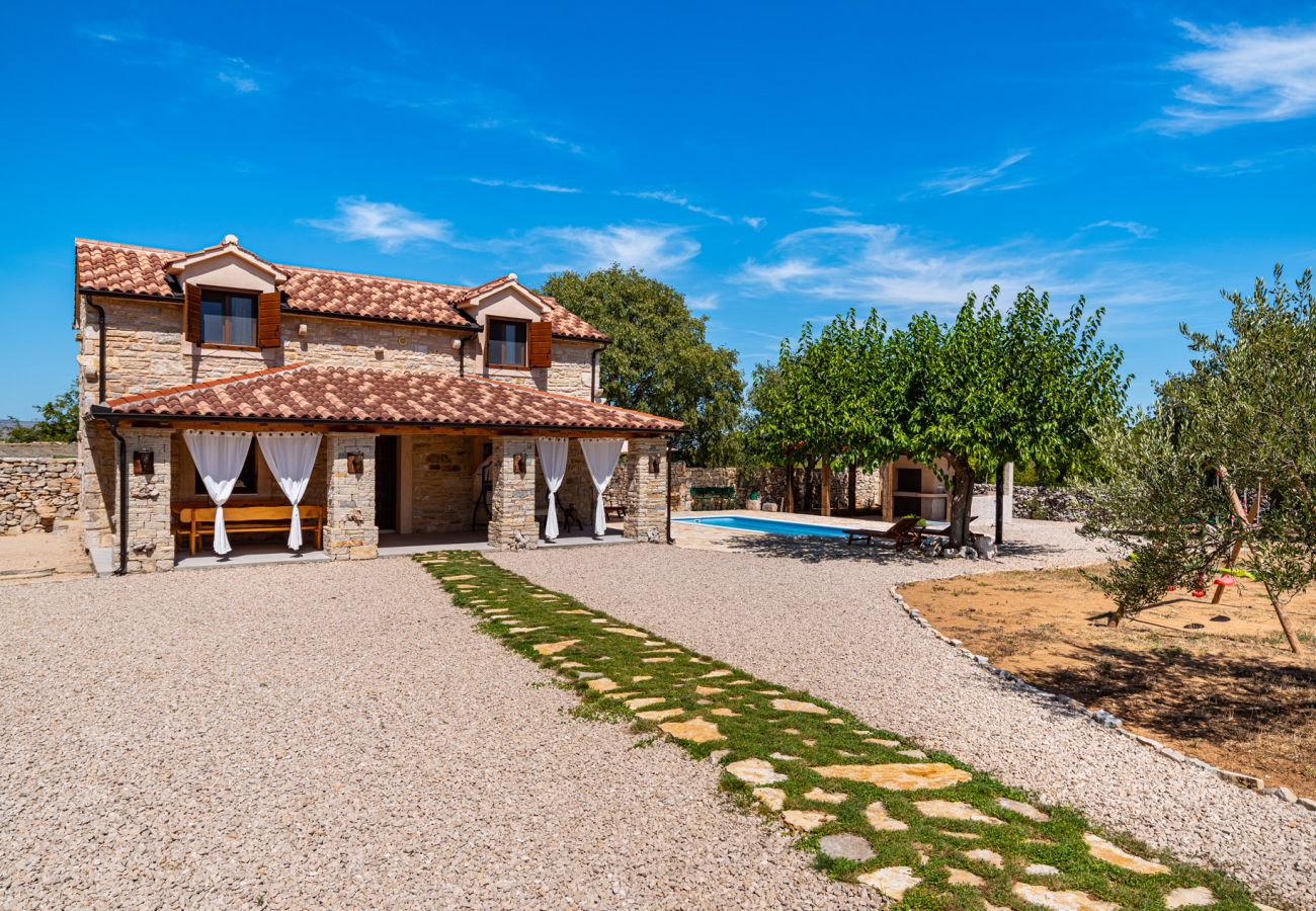 House in Stankovci - Poolincluded - Villa Malou