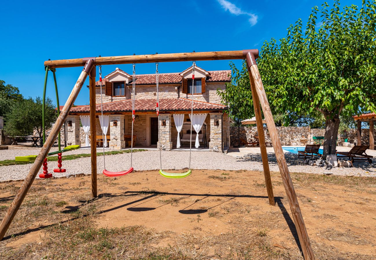 House in Stankovci - Poolincluded - Villa Malou