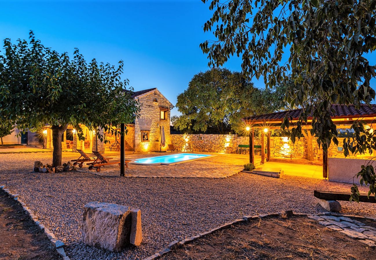 House in Stankovci - Poolincluded - Villa Malou