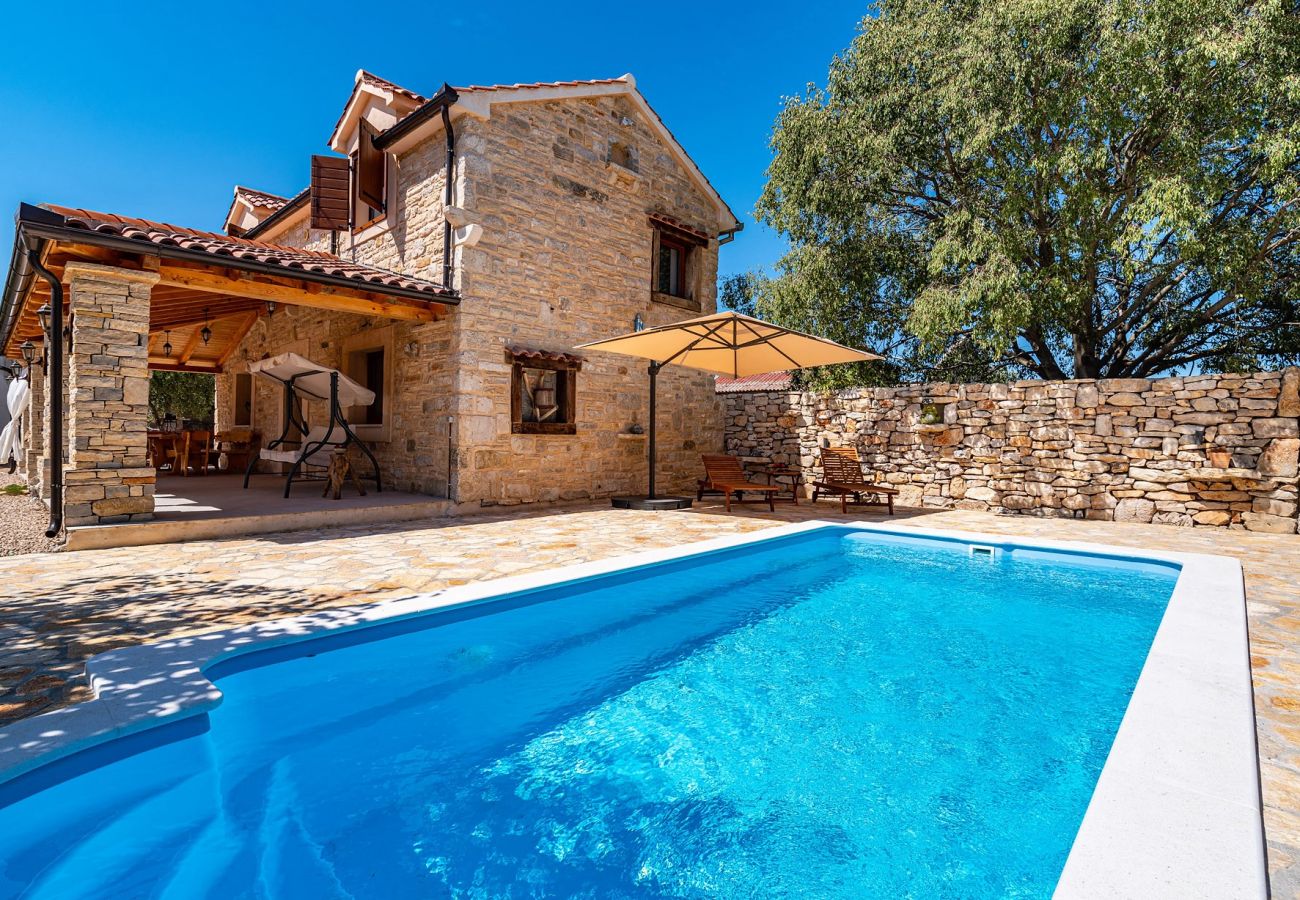House in Stankovci - Poolincluded - Villa Malou