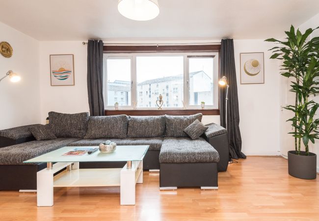 Apartment in Edinburgh - Homely 2 Bedroom Apartment - Edinburgh