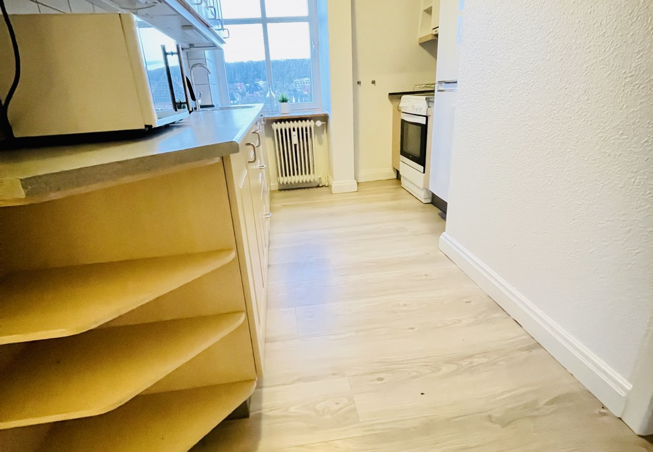 Apartment in Aalborg - aday - Modern 2 Bedroom Charming Central Apartment with Public Parking