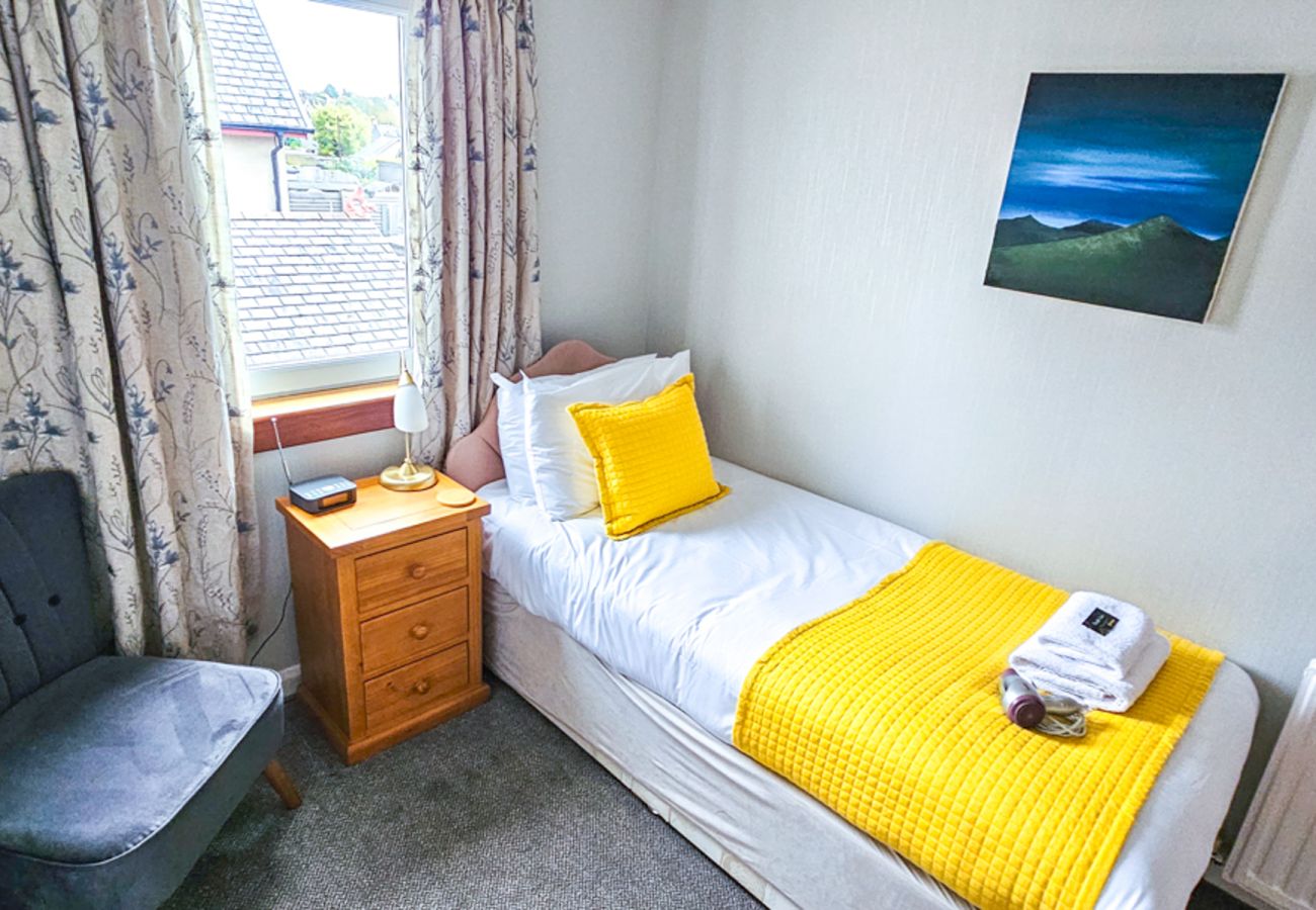 Rent by room in Inverness - mySTAYINN Abermar Guest House | Room 5