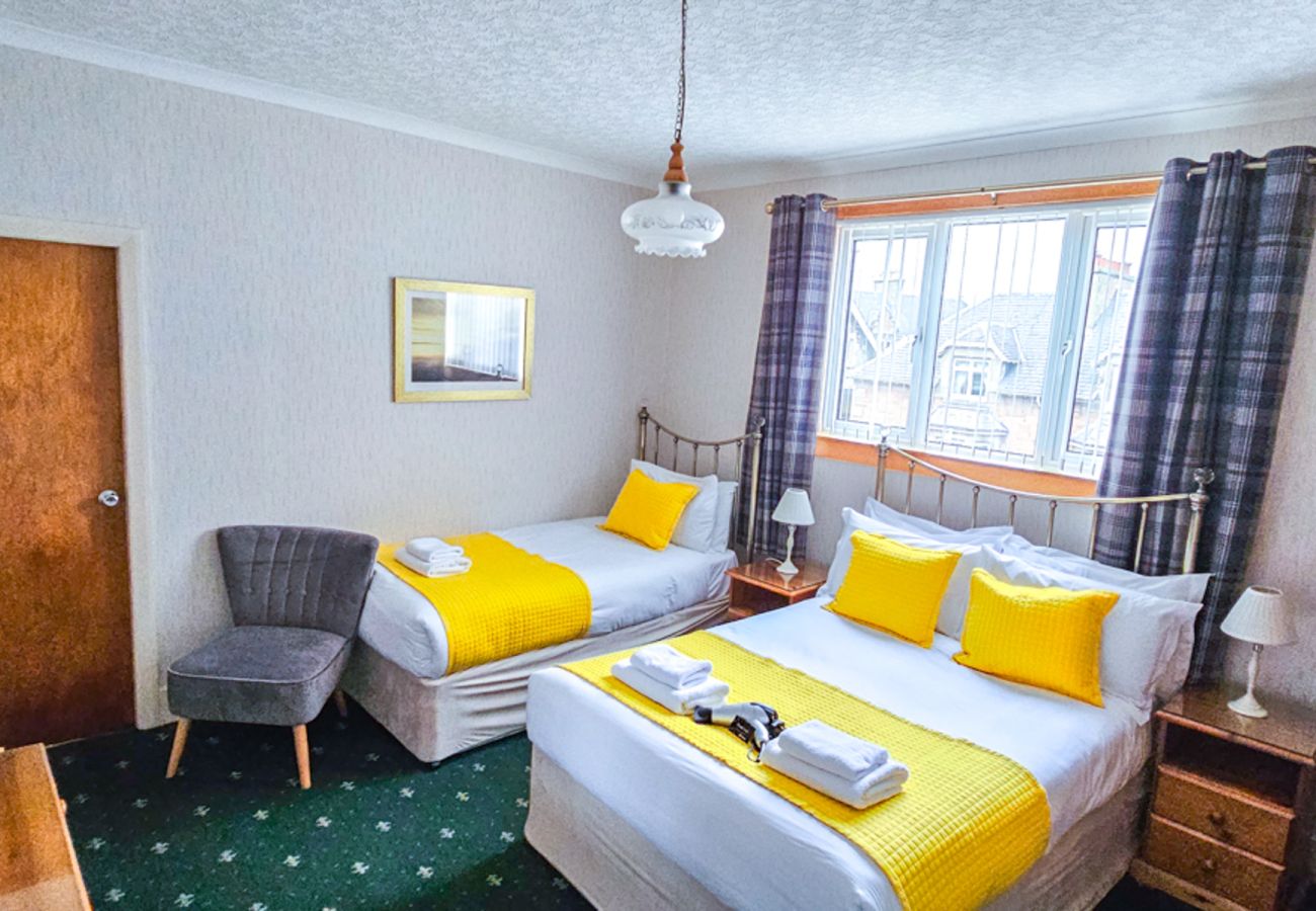 Rent by room in Inverness - mySTAYINN Abermar Guest House | Room 8