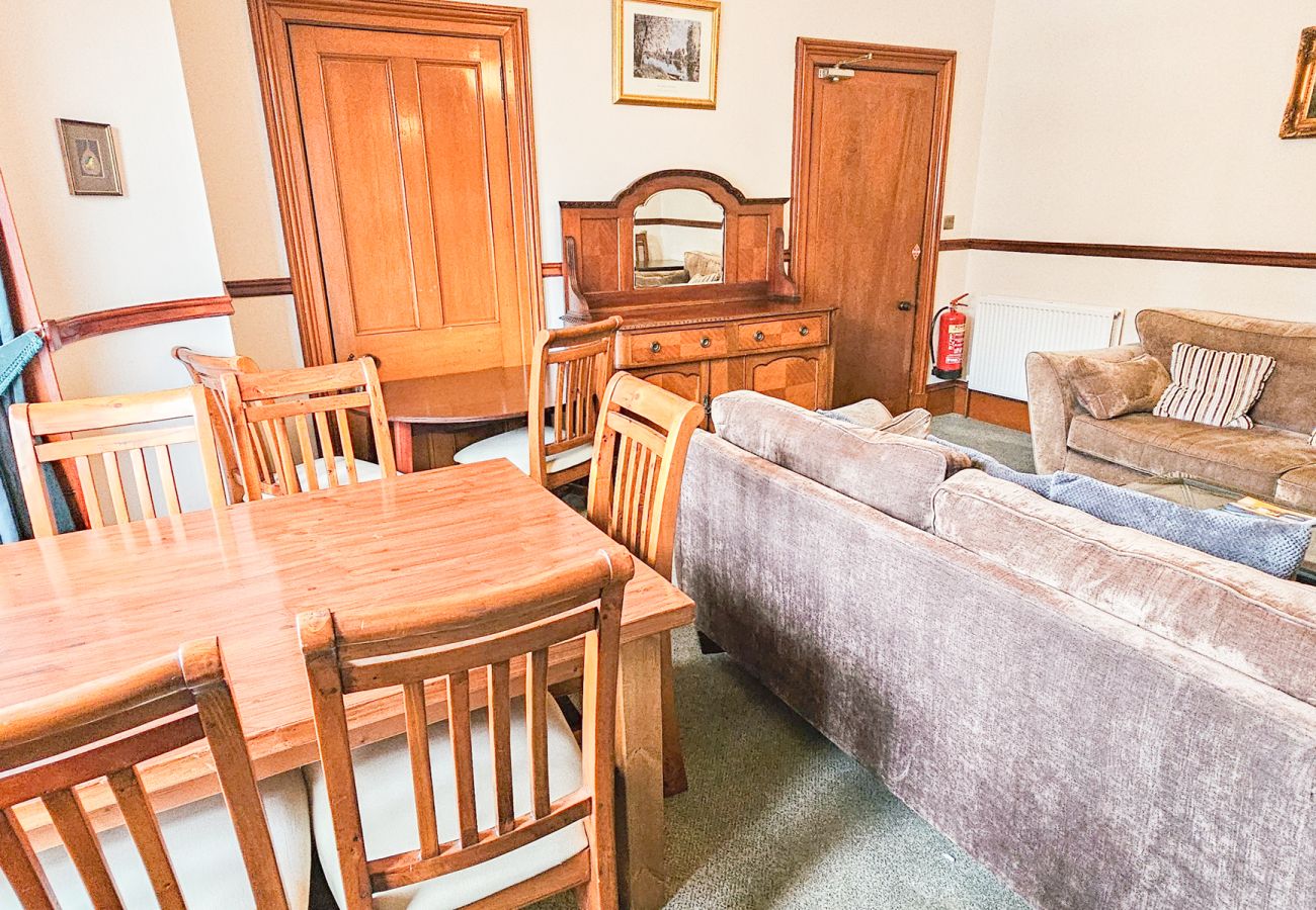 Rent by room in Inverness - mySTAYINN Melrose Villa Room 1