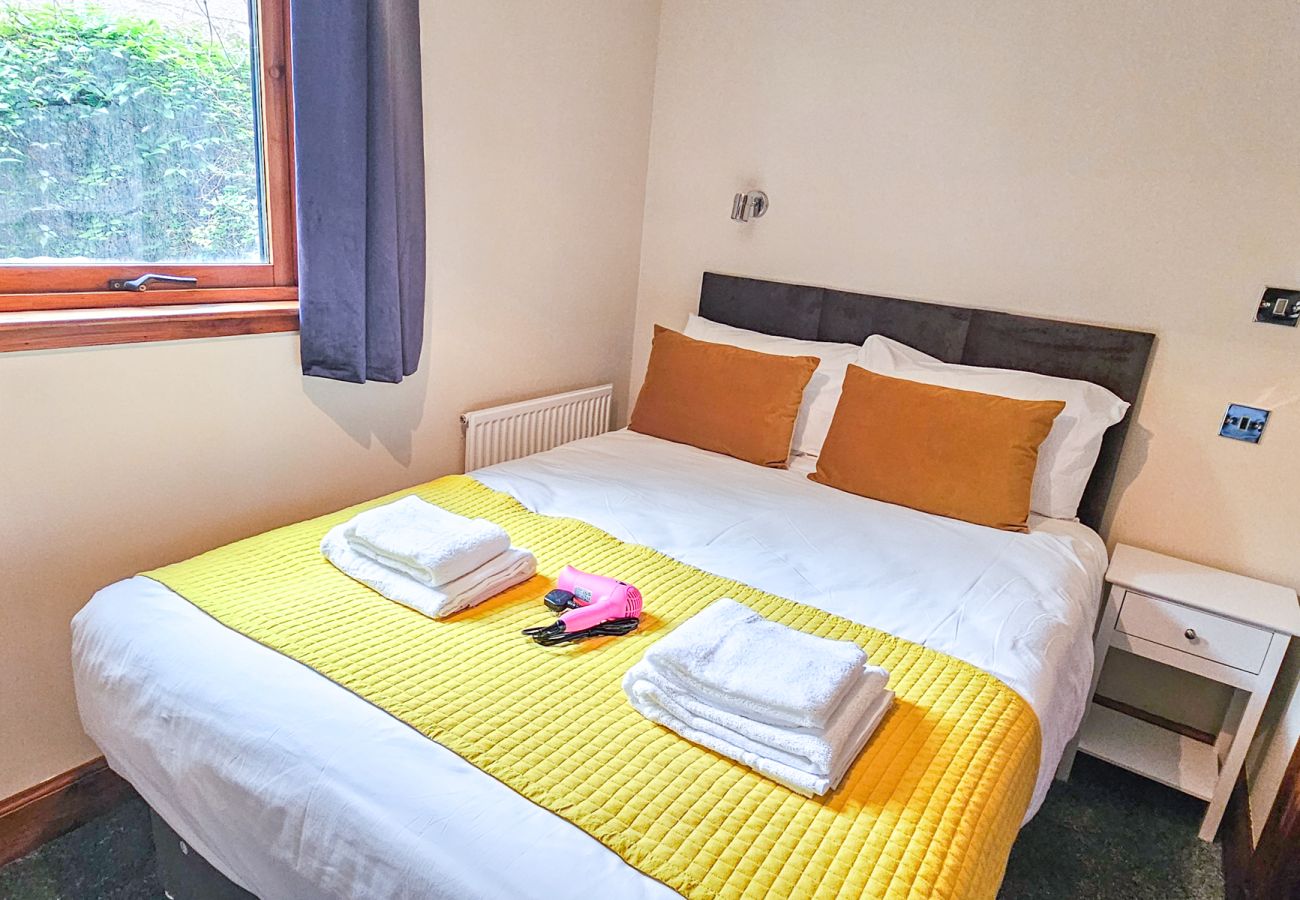 Rent by room in Inverness - mySTAYINN Melrose Villa Room 10 