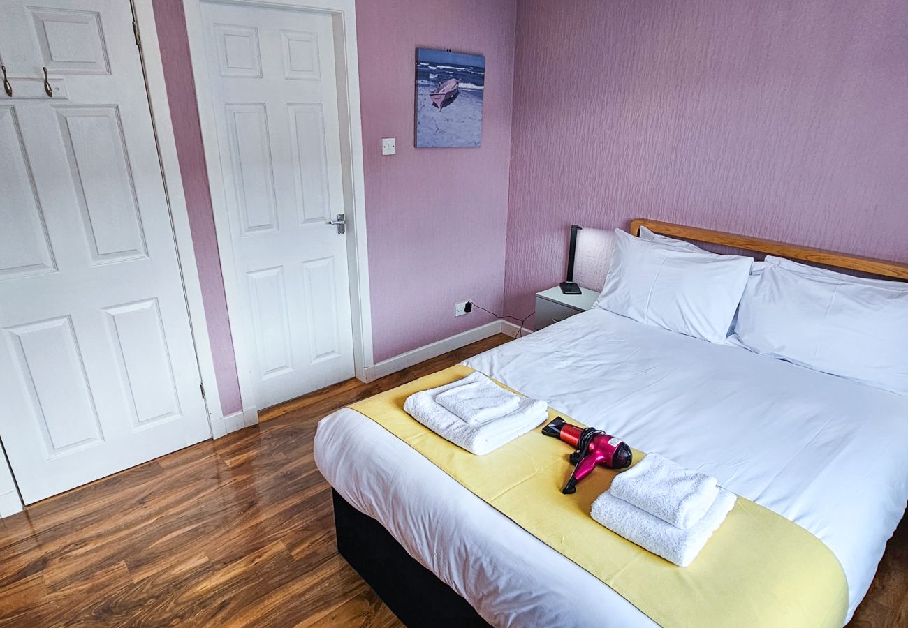 Rent by room in Inverness -  mySTAYINN Lovat Guest House - Room 5 