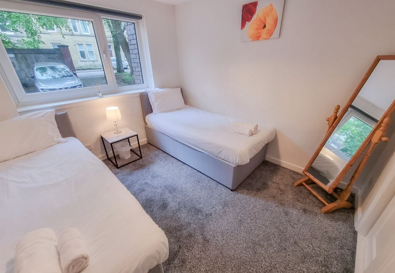 Apartment in Edinburgh - Westfield 2 Bedroom Apartment - Edinburgh 