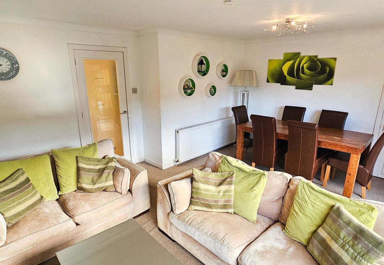 Apartment in Edinburgh - Dochart 3 Bedroom Apartment - Edinburgh