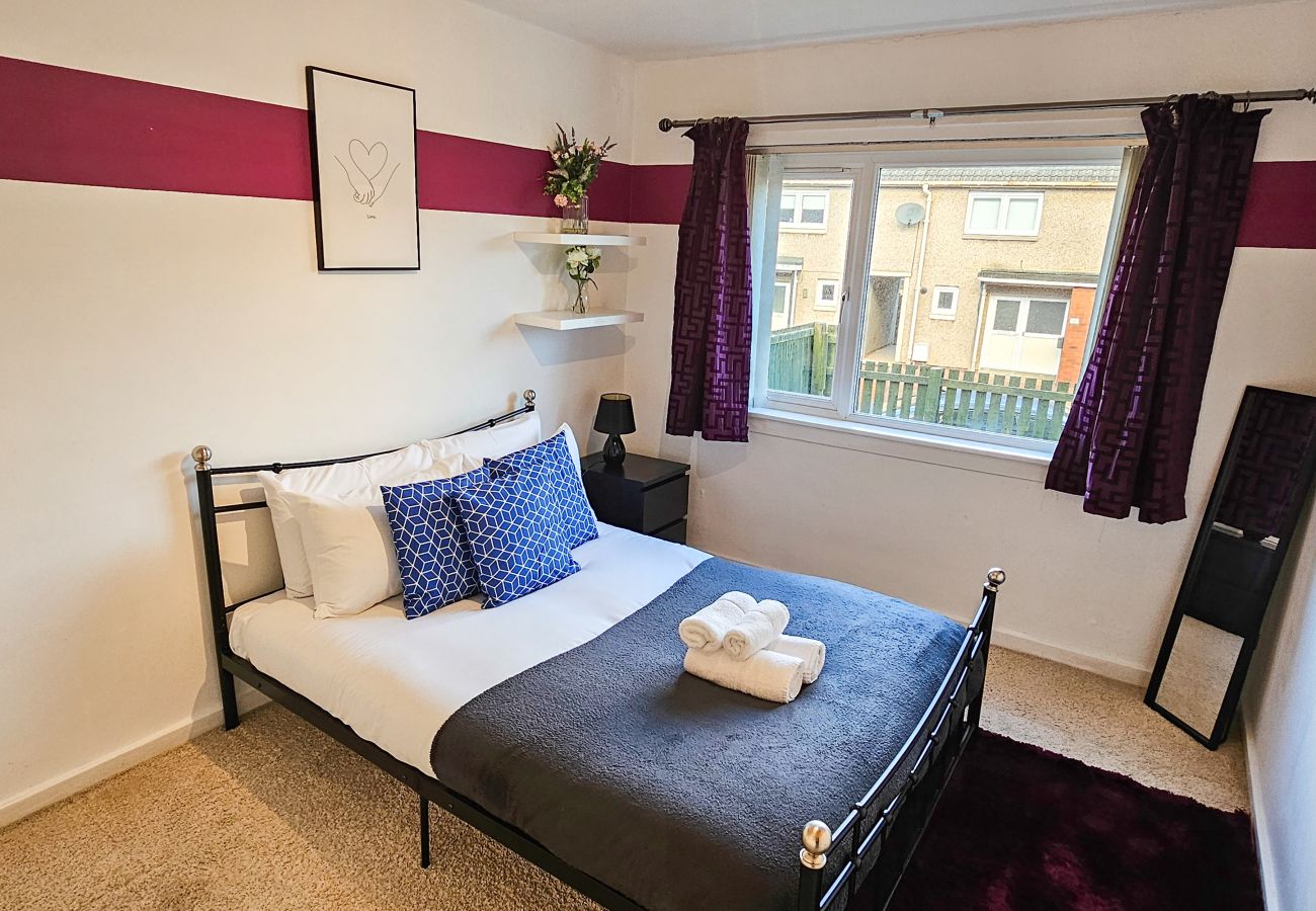 Apartment in Edinburgh - Dochart 3 Bedroom Apartment - Edinburgh