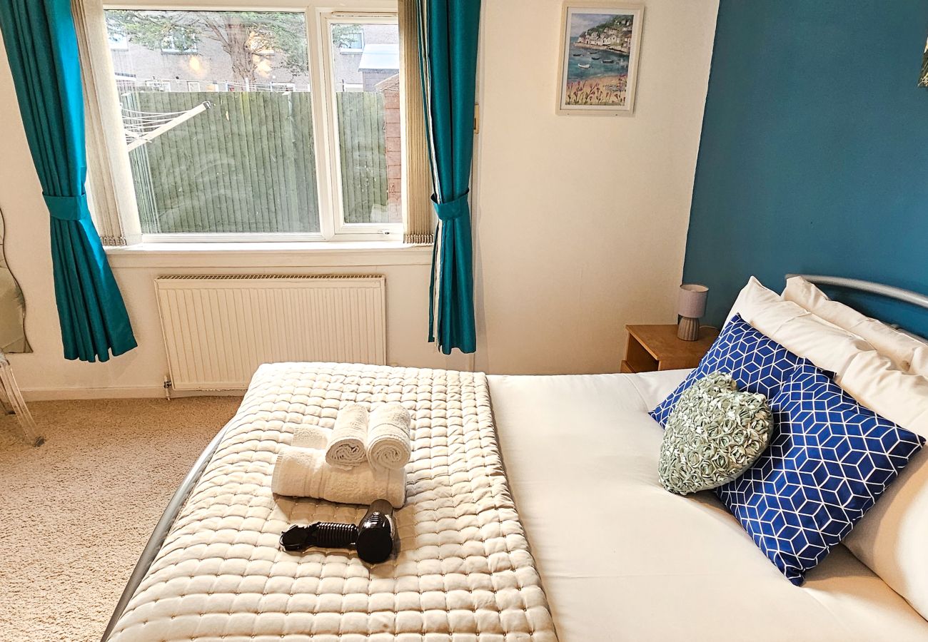 Apartment in Edinburgh - Dochart 3 Bedroom Apartment - Edinburgh