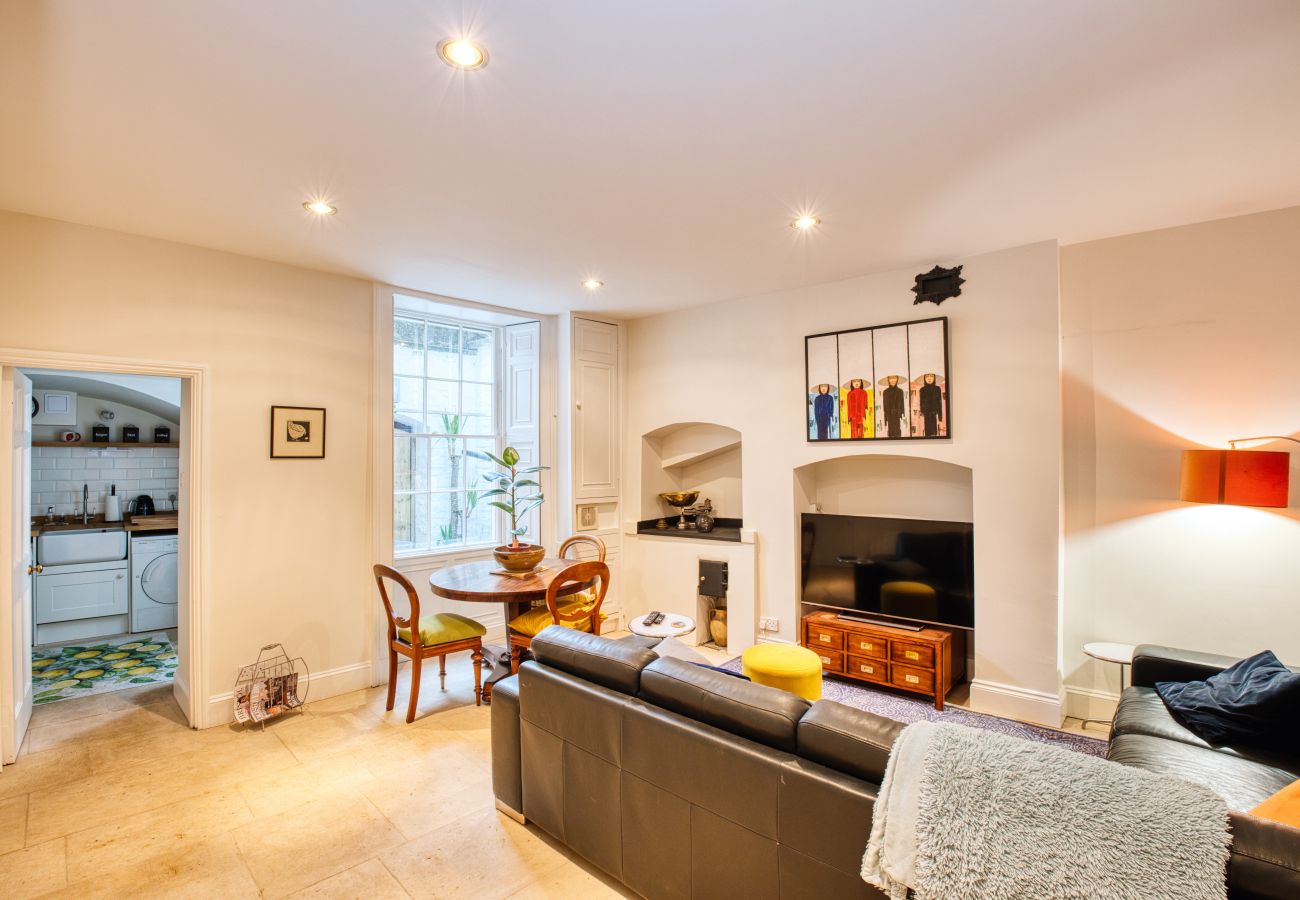 Apartment in Clifton - Clifton Nook - 1 Bedroom Apartment - Bristol	