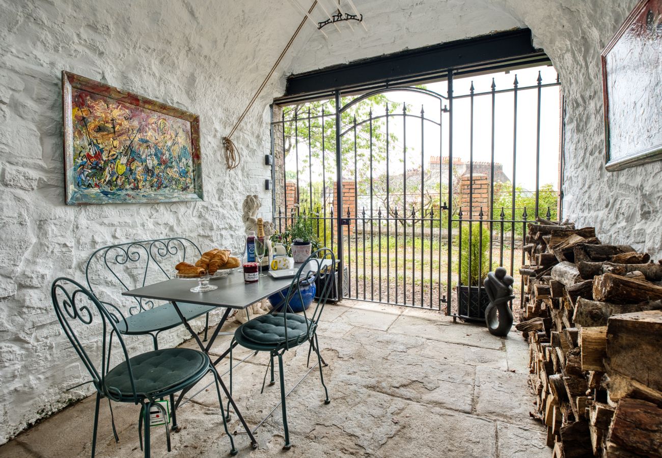 Apartment in Clifton - Clifton Nook - 1 Bedroom Apartment - Bristol	