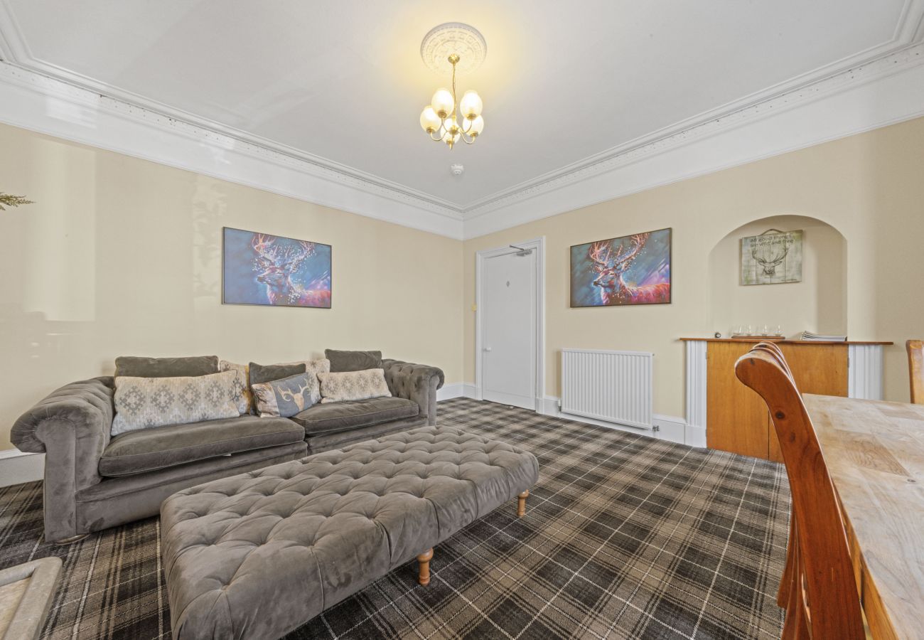 Rent by room in Inverness - mySTAYINN Cedar Villa Guest House - Room 1