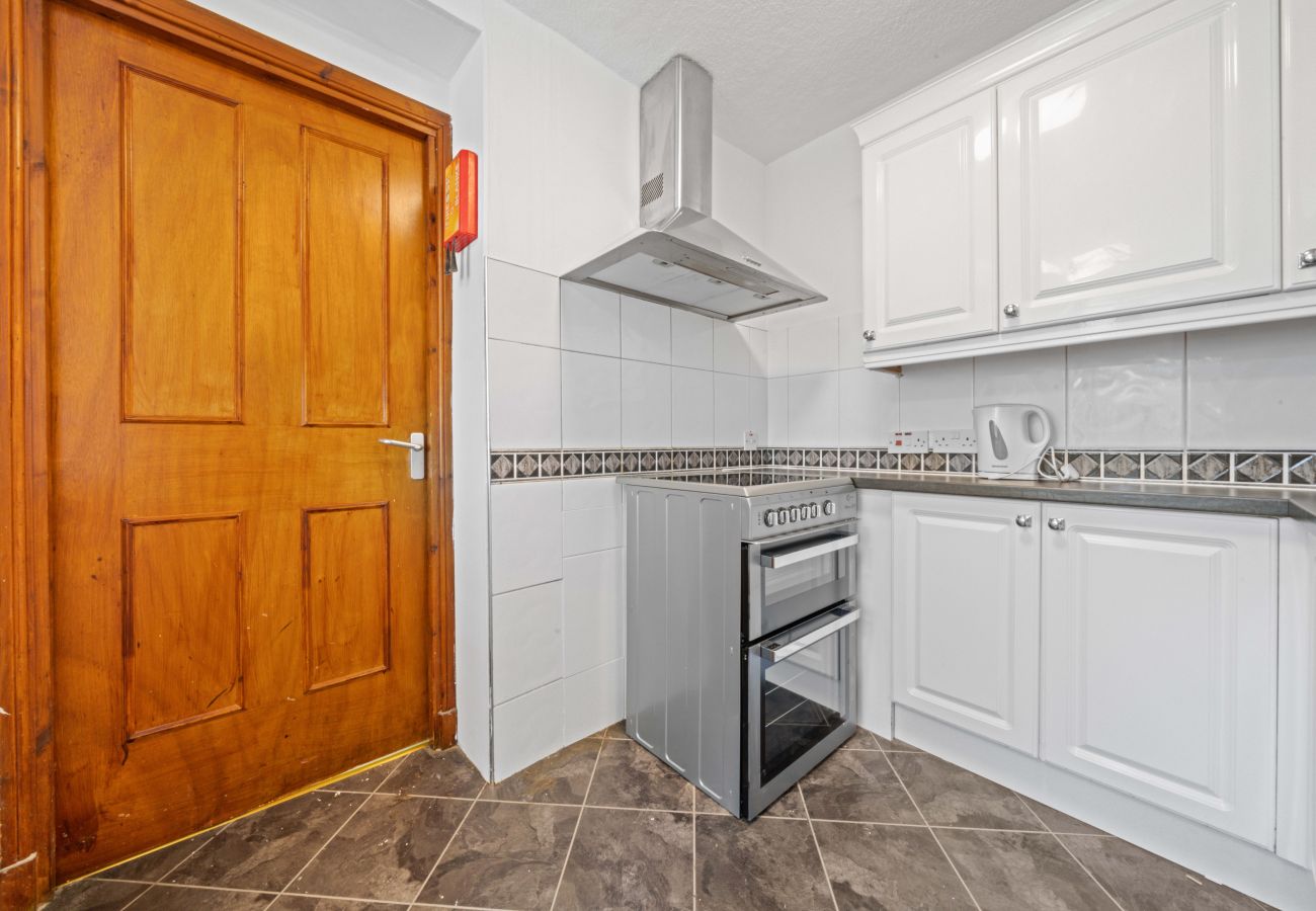 Rent by room in Inverness - mySTAYINN Cedar Villa Guest House - Room 3