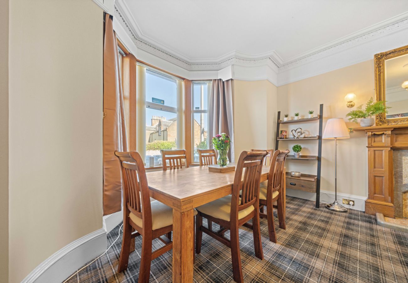 Rent by room in Inverness - mySTAYINN Cedar Villa Guest House - Room 3
