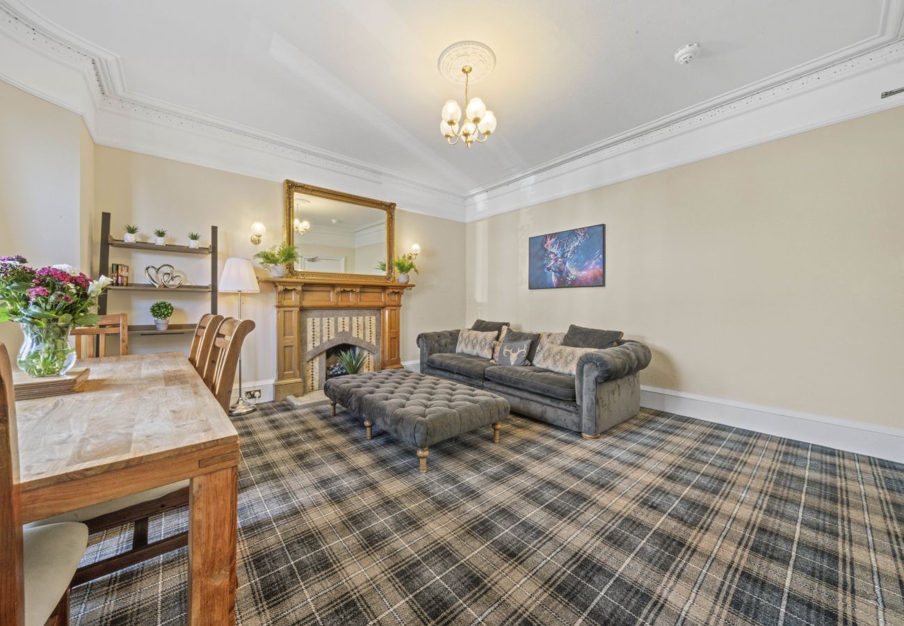 Rent by room in Inverness - mySTAYINN Cedar Villa Guest House - Room 3