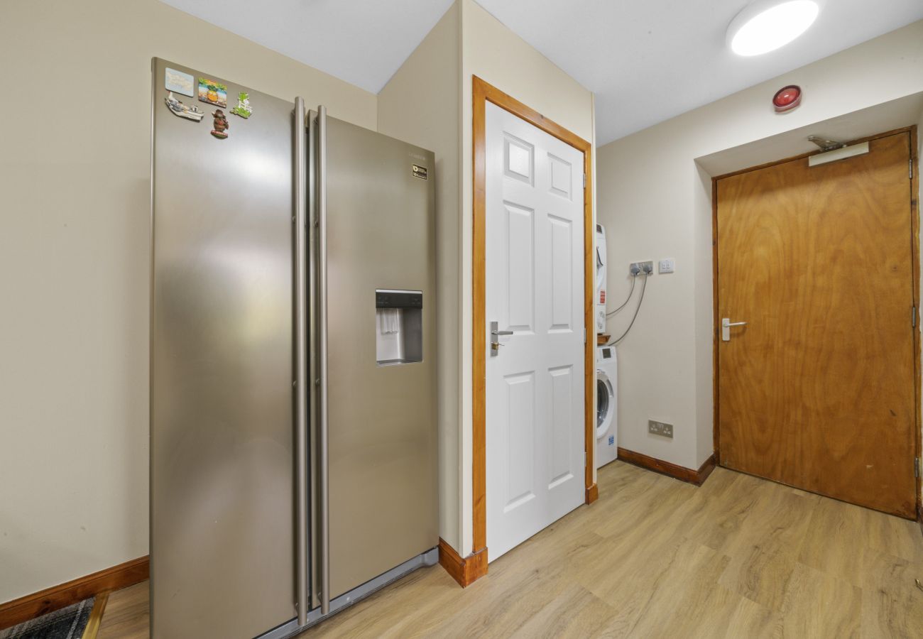 Rent by room in Inverness - mySTAYINN Cedar Villa Guest House - Room 3