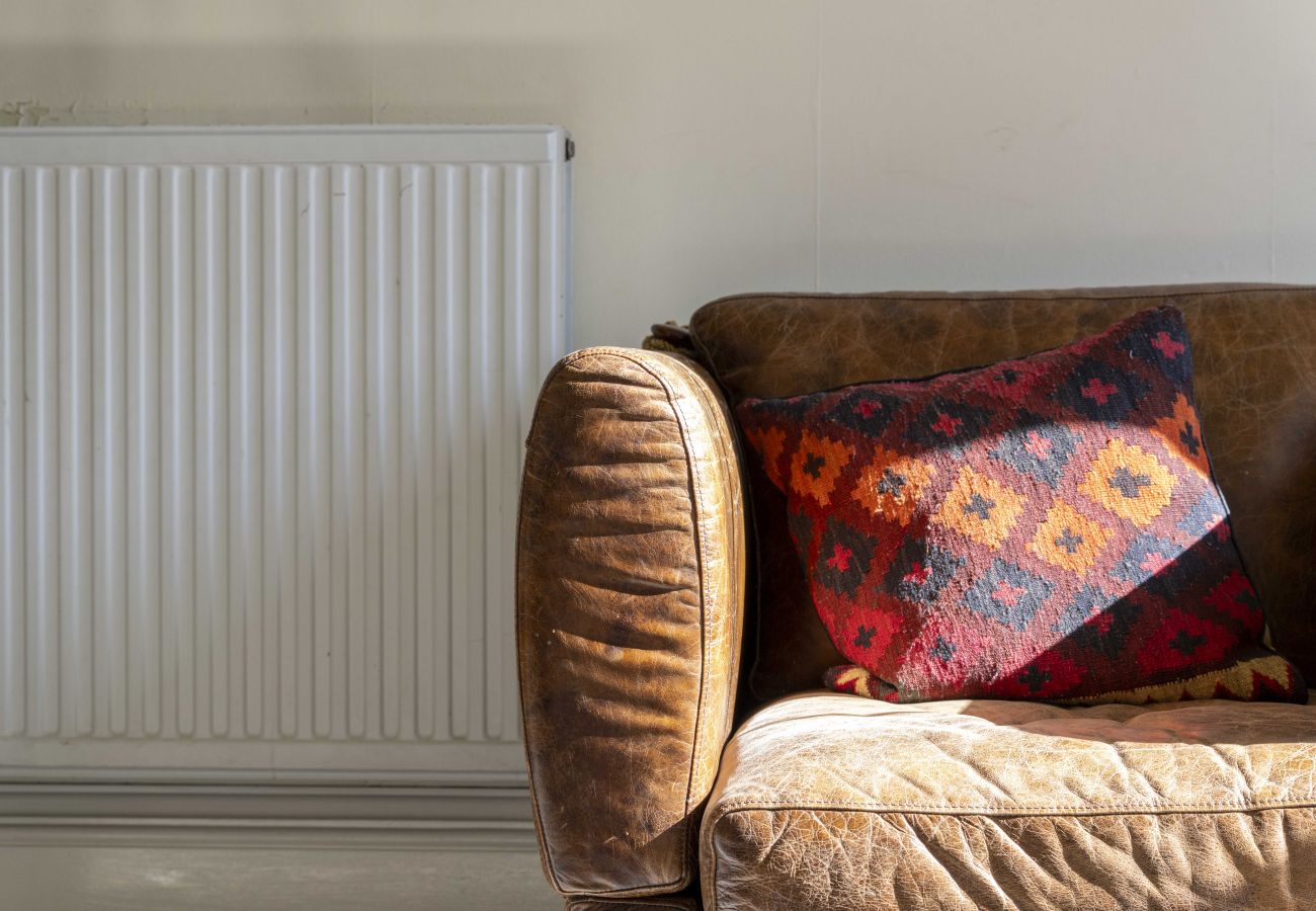 Apartment in Edinburgh - Hope Park 3 Bedroom Apartment - Edinburgh