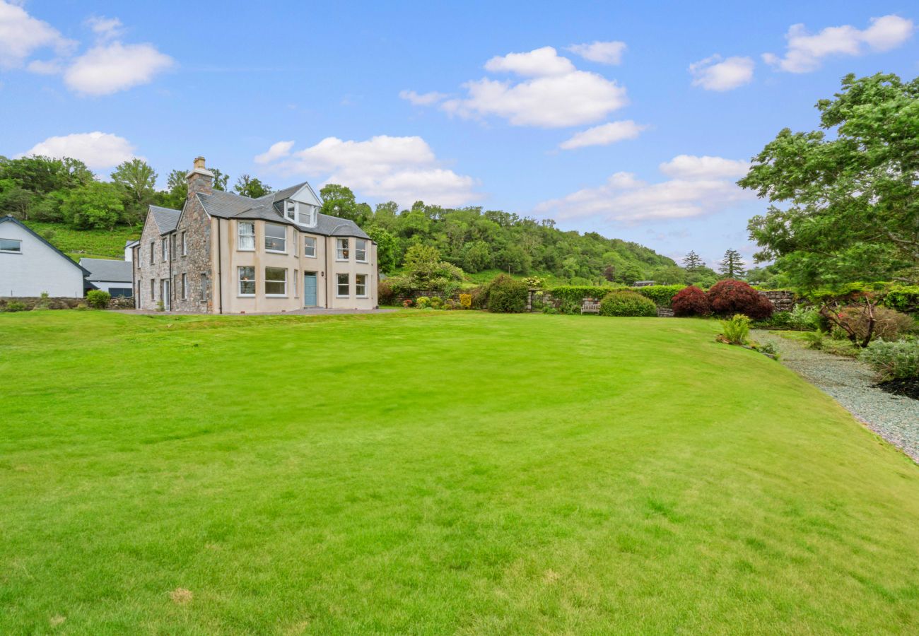 Rent by room in Onich - Cuilcheanna House - Islay Room 