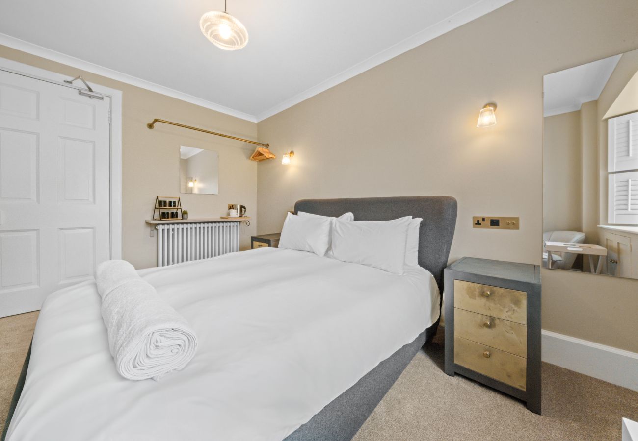 Rent by room in Onich - Cuilcheanna House - Iona Room 