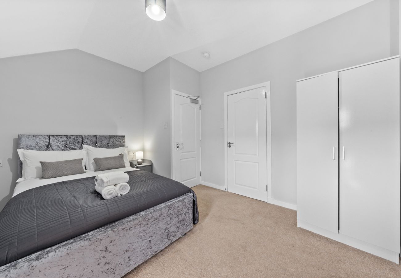 House in Bannockburn - Modern 5-Bedroom House - Bannockburn