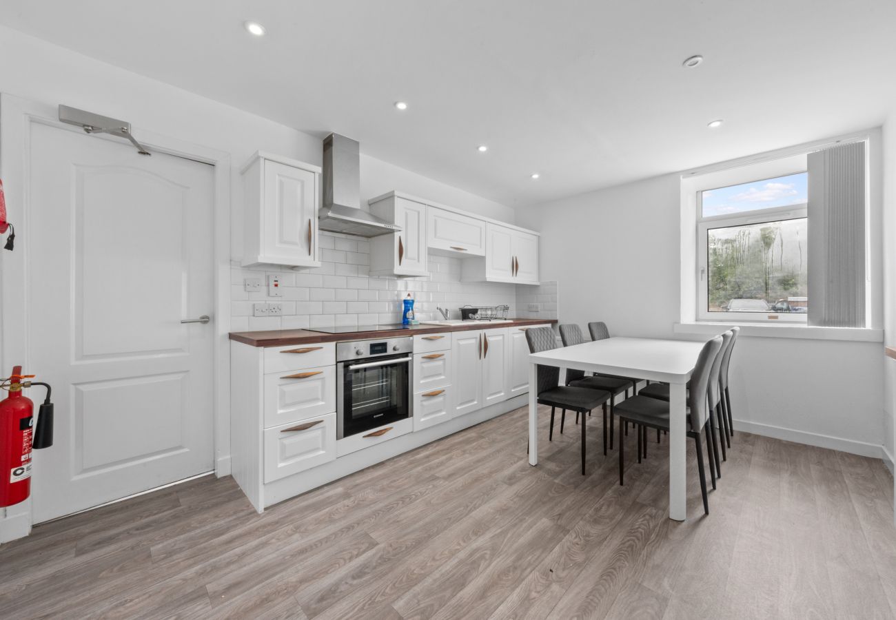 Rent by room in Bannockburn - Modern Bannockburn Guest House -  Room 5