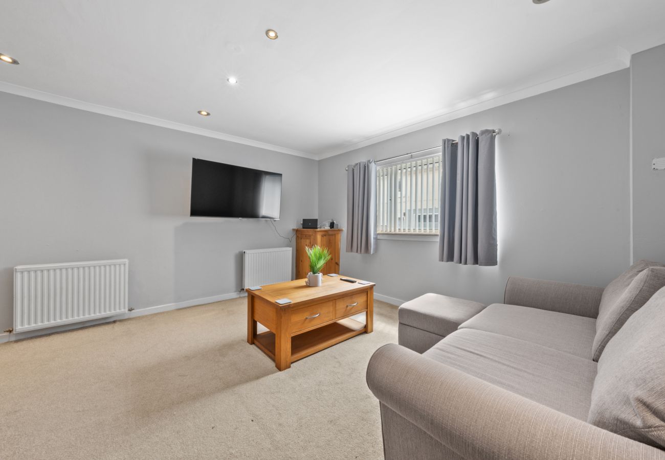 Rent by room in Bannockburn - Modern Bannockburn Guest House -  Room 5