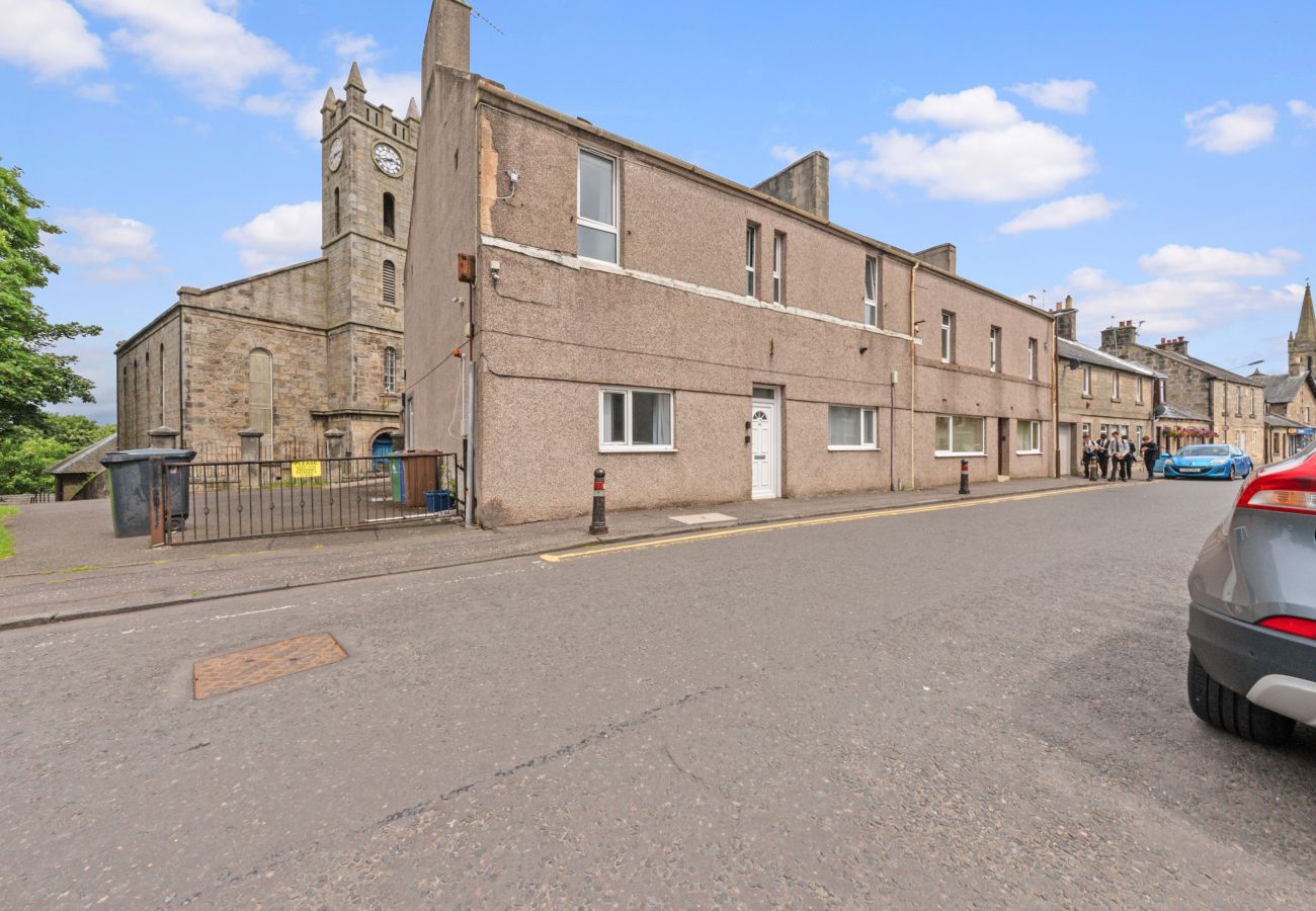 Rent by room in Bannockburn - Modern Bannockburn Guest House -  Room 5