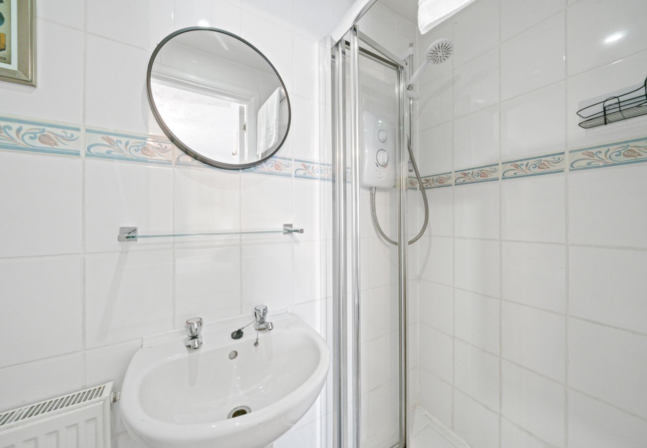 Rent by room in Inverness - Cloudhowe Cottage Guest House -  Room 2