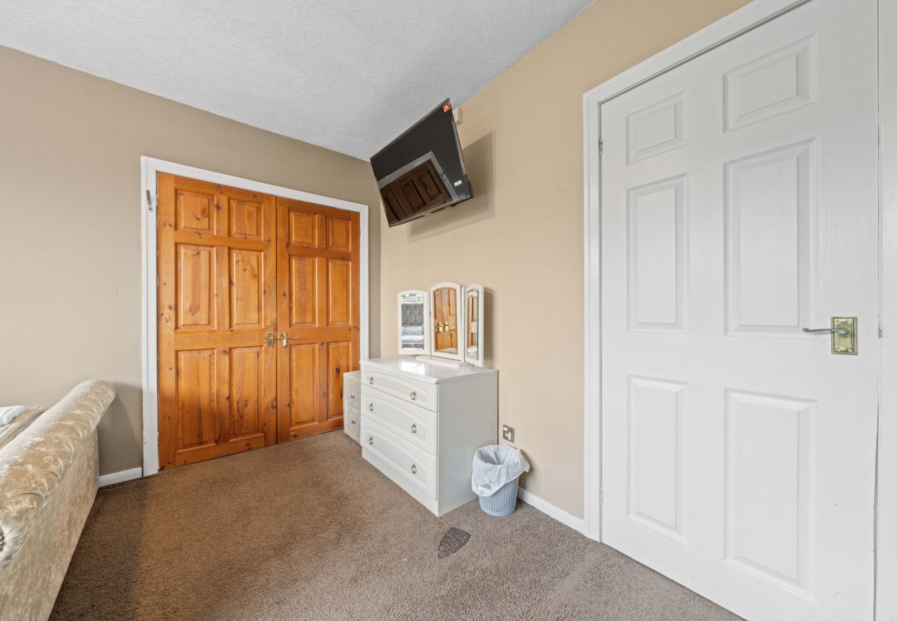 House in Edinburgh - Strathalmond 4 Bedroom House - Edinburgh