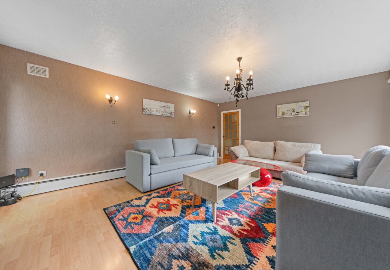 House in Edinburgh - Strathalmond 4 Bedroom House - Edinburgh