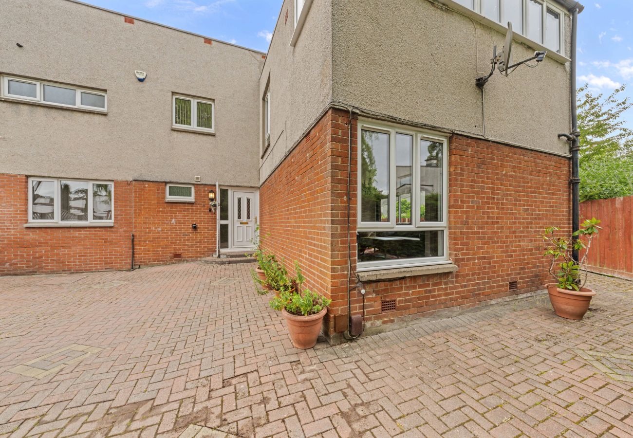 House in Edinburgh - Strathalmond 4 Bedroom House - Edinburgh