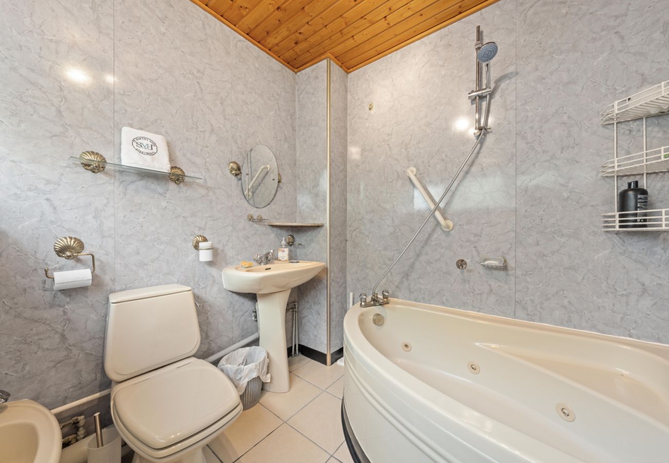 House in Edinburgh - Strathalmond 4 Bedroom House - Edinburgh