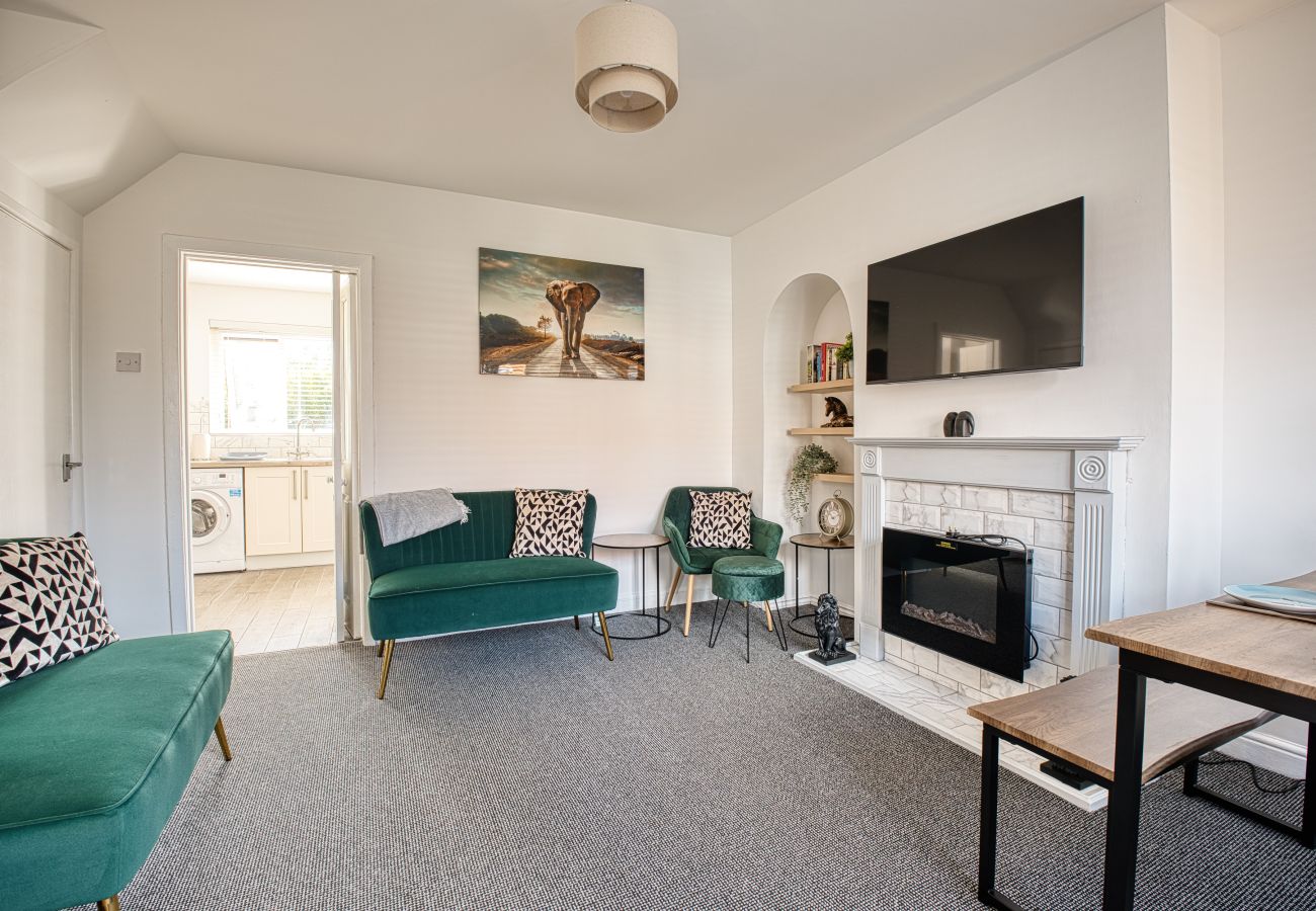 House in Bristol -  Crediton Cosy 3 Bedroom House - Bristol 	