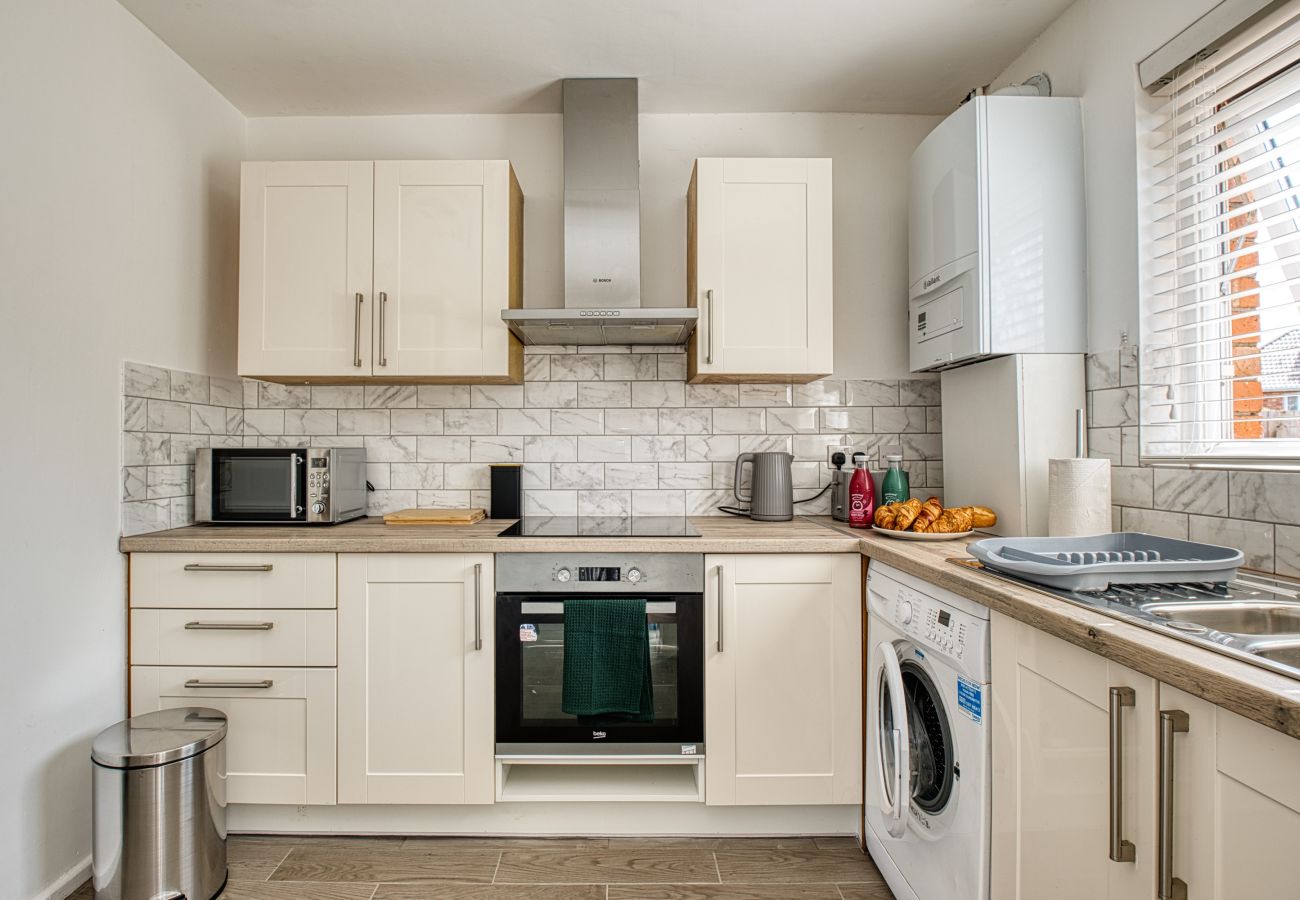 House in Bristol -  Crediton Cosy 3 Bedroom House - Bristol 	